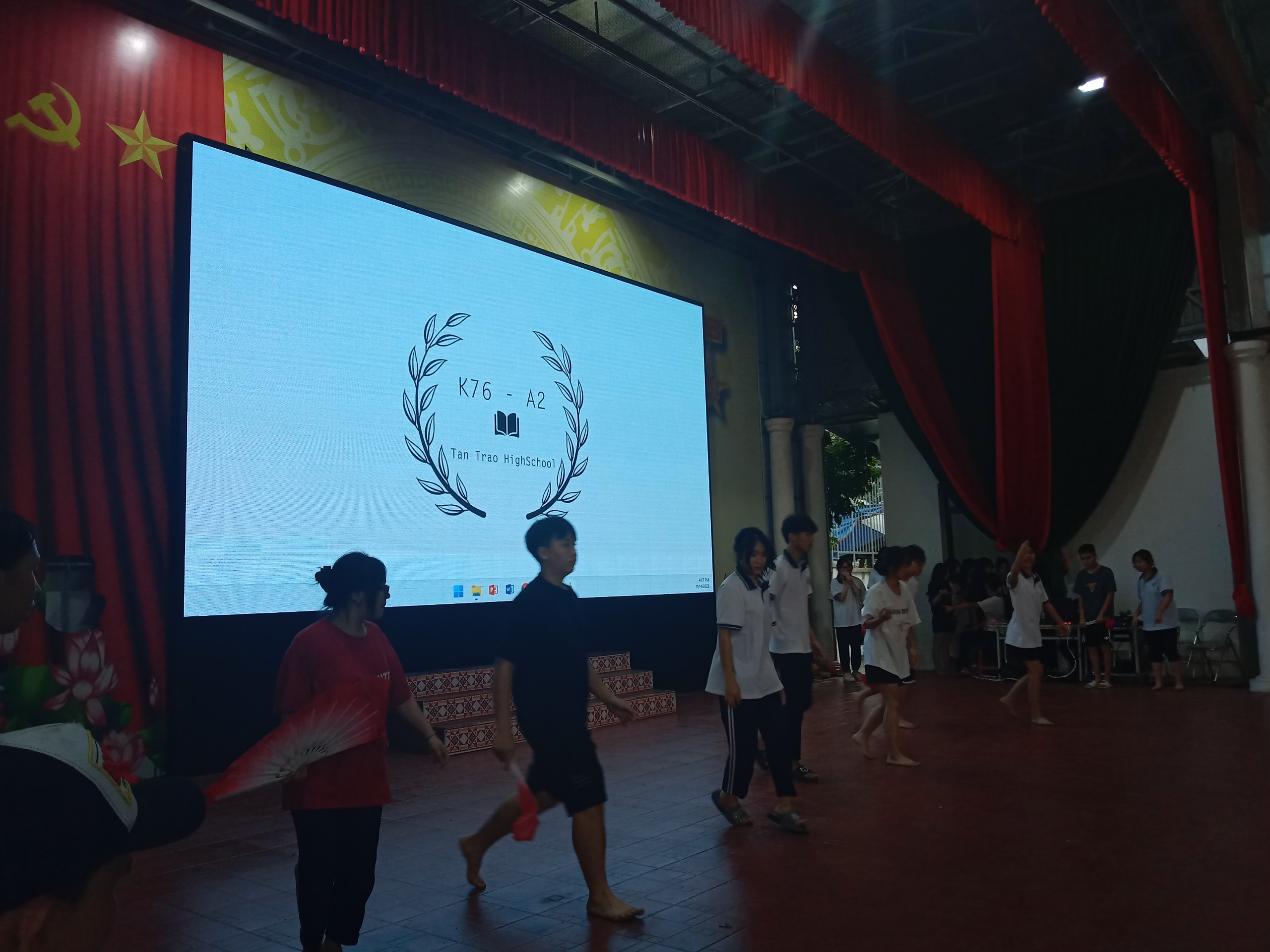 Màn hình tương tác