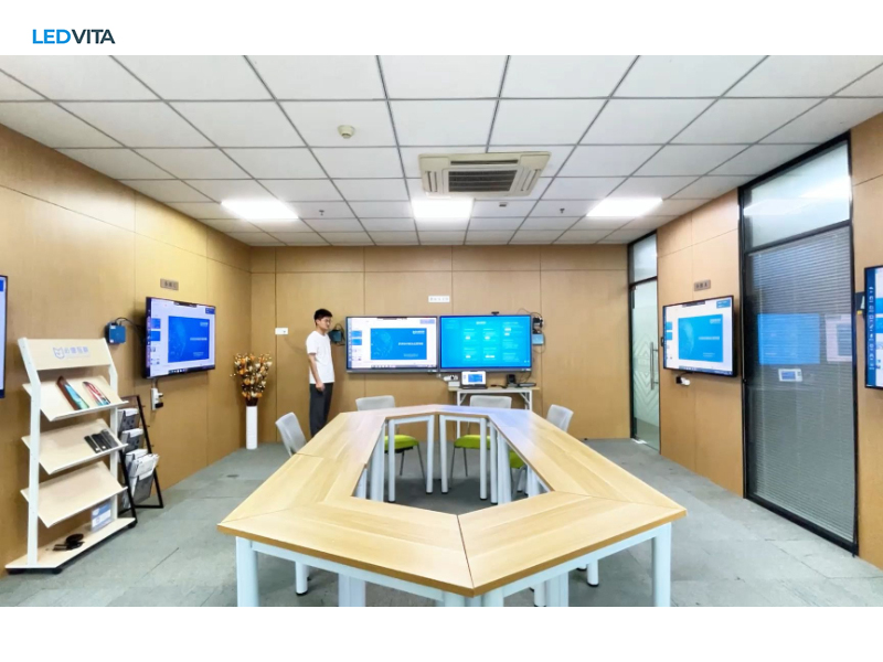 Vì sao bạn nên chọn màn hình tương tác HIK Vision 55 inch