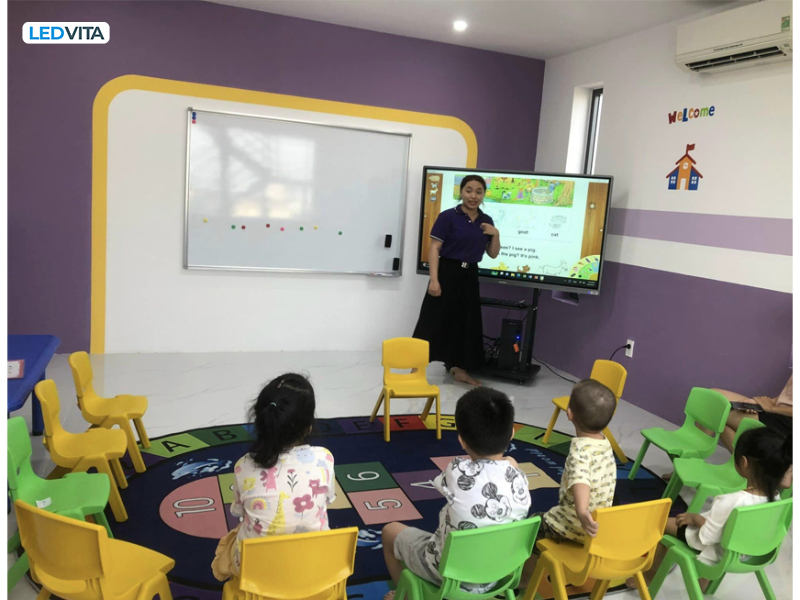 Tính năng Chính của Màn hình tương tác 65 inch Luxvision