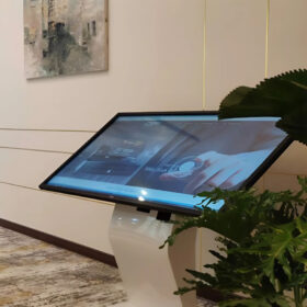 Màn hình Quảng cáo LCD chân quỳ 43 inch – chính hãng
